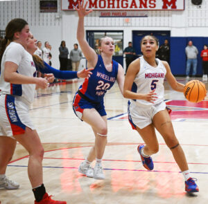 No. 2 Morgantown avenges early loss, defeats No. 3 Wheeling Park 58-37